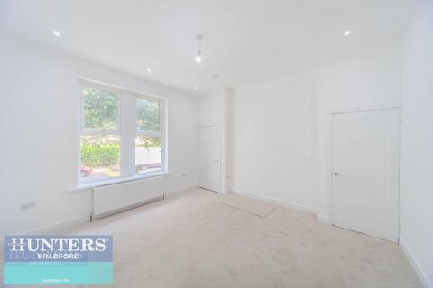 4 bedroom end of terrace house for sale, Undercliffe Street Bradford, West Yorkshire, BD3 0PH