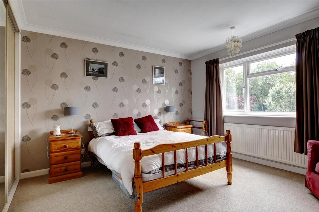 Bedroom 2: