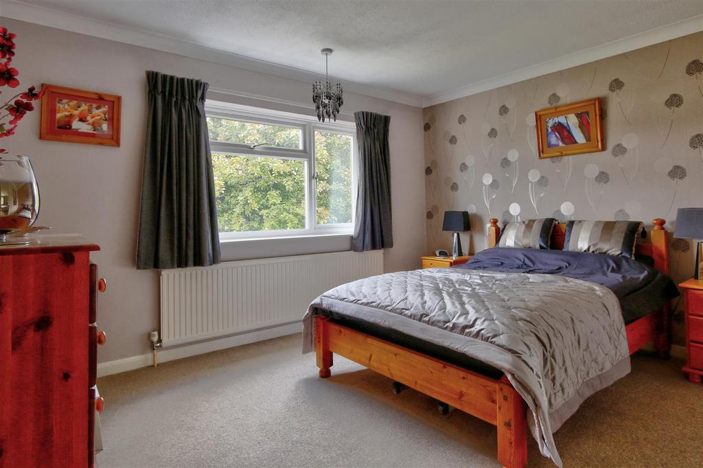 Bedroom 3: