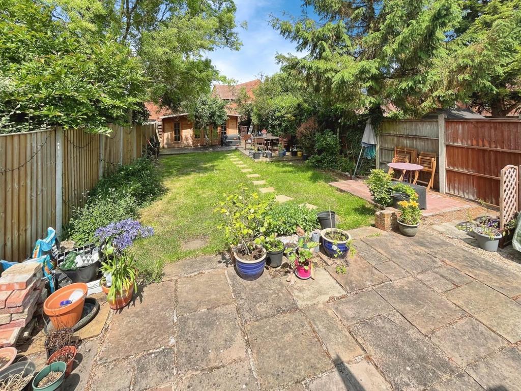 4397e479-Rear 20garden 201.jpg