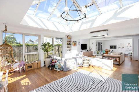 4 bedroom detached bungalow for sale, Tongdean Road, Hove