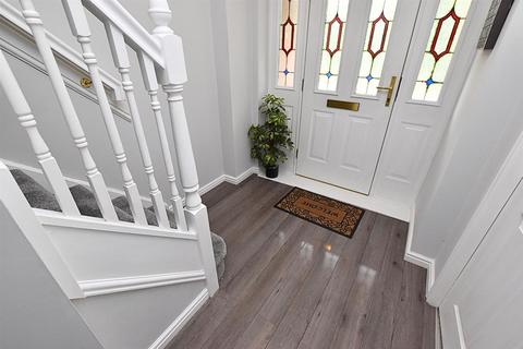 8 Brunel Close, Grimsby, DN32 9FE