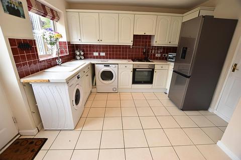 8 Brunel Close, Grimsby, DN32 9FE