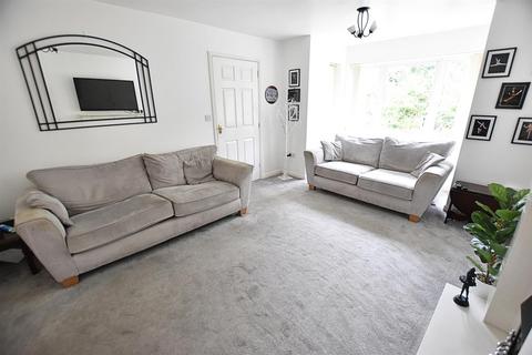 8 Brunel Close, Grimsby, DN32 9FE