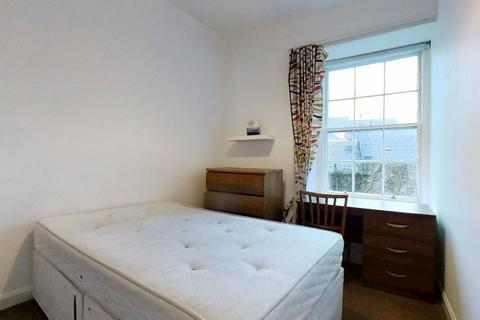 2 bedroom flat to rent, Friars Street, Stirling, Stirlingshire, FK8