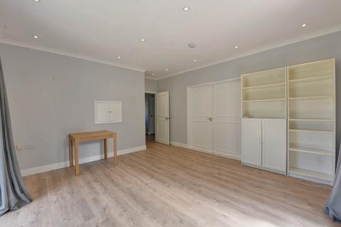 1 bedroom retirement property for sale, Bowling Court, Henley-On-Thames