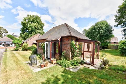 1 bedroom retirement property for sale, Bowling Court, Henley-On-Thames