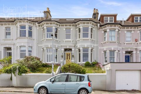 6 bedroom terraced house for sale