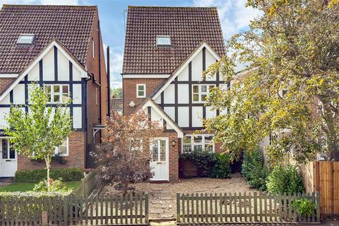4 bedroom detached house for sale, Hatfield Road, St. Albans, Hertfordshire, AL4