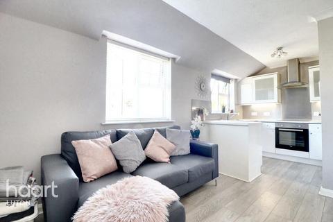 undefined, Earls Meade, Luton