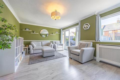 23 Rushley Close, Great Wakering, Southend-on-sea, SS3 0HE