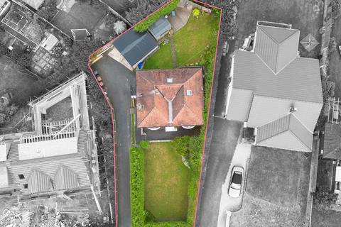 2 bedroom detached bungalow for sale, Leeds LS15