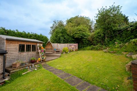 2 bedroom detached bungalow for sale, Leeds LS15