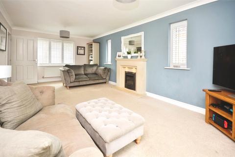 10 Cotts Field, Haddenham, Aylesbury, HP17 8NN