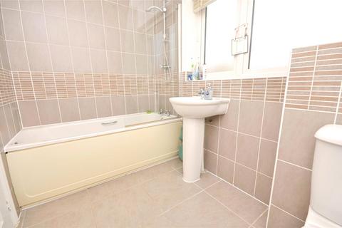10 Cotts Field, Haddenham, Aylesbury, HP17 8NN