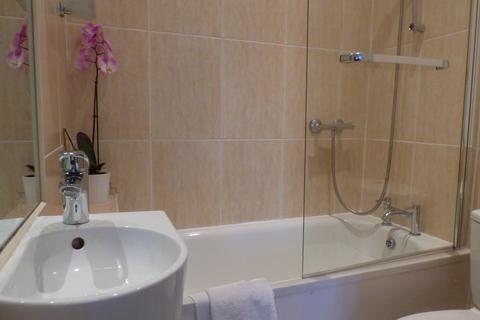 1 bedroom flat to rent, Cathedral Road, Cardiff, CF11