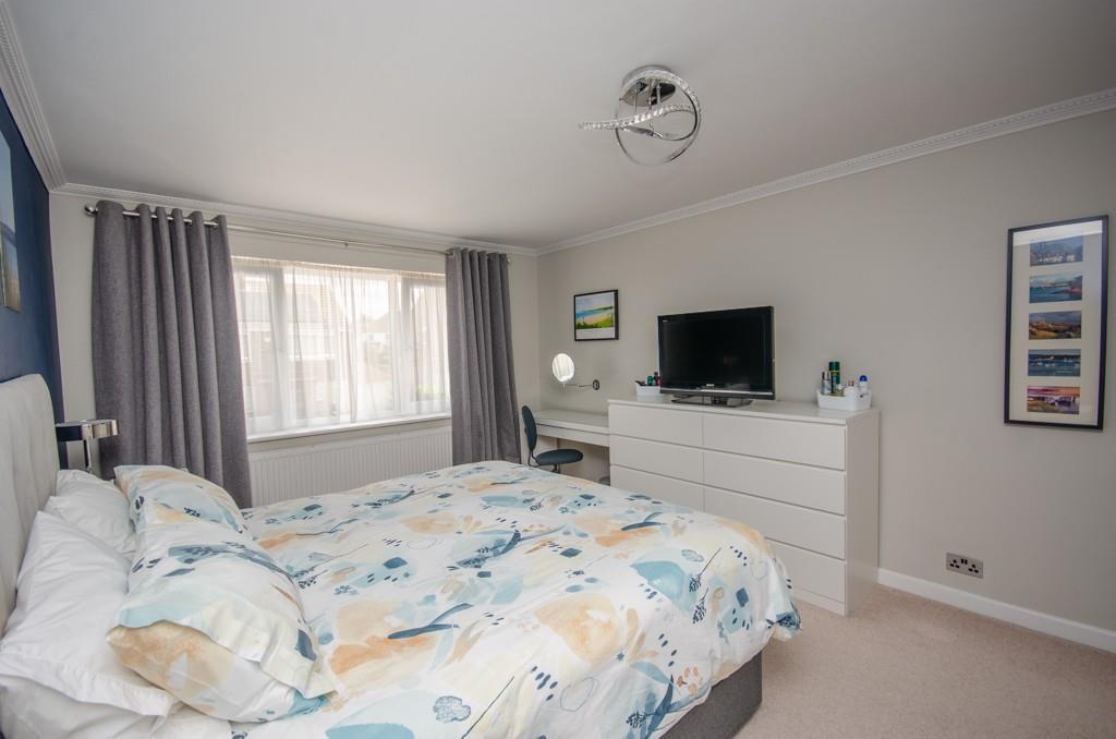 Bedroom one pic 2.jpg