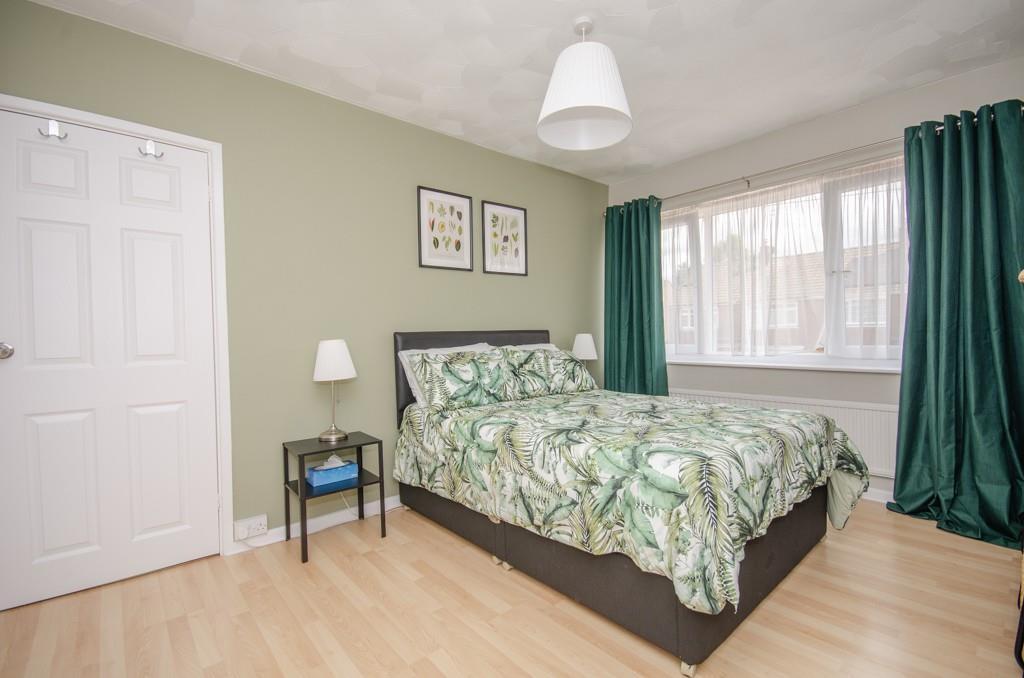 Bedroom two pic 2.jpg