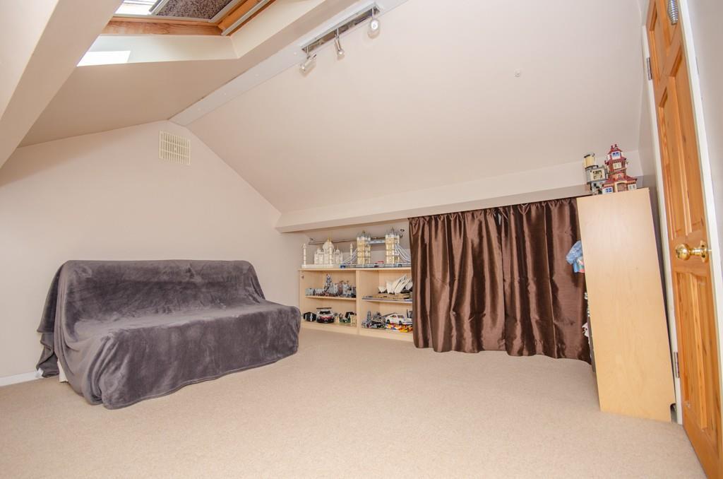 Loft room.jpg