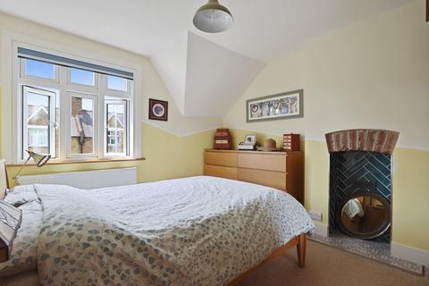 5, St Johns Cottages Maple Road, London, SE20 8HX