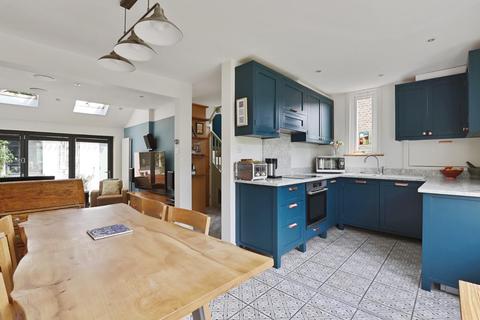 5, St Johns Cottages Maple Road, London, SE20 8HX