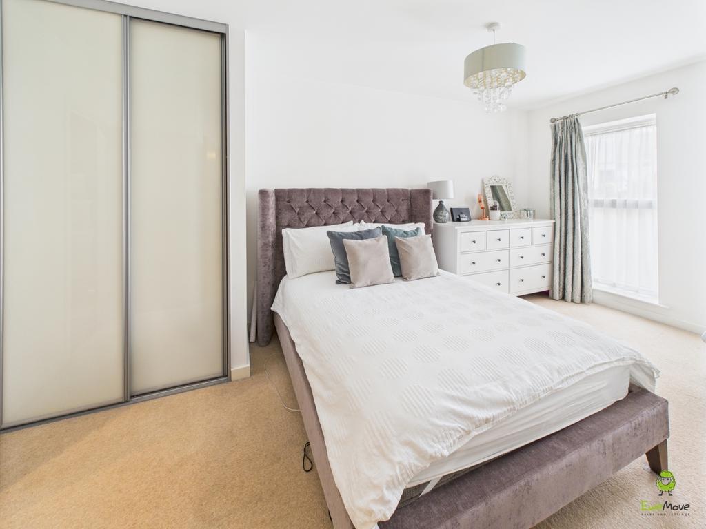 Master Bedroom James Hillier Ewemove Bexley and Da