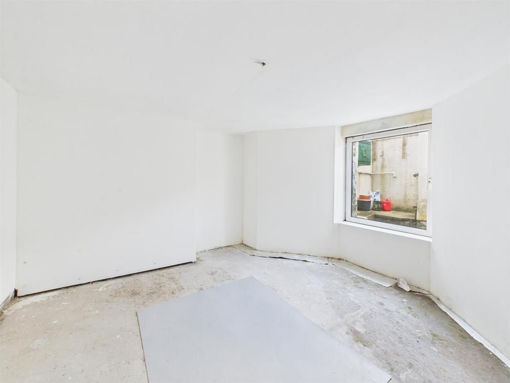 Basement Rooms/Bedroom Two