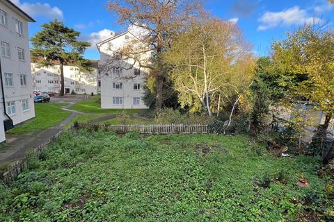 undefined, Kingsnympton Park, Kingston upon Thames, KT2