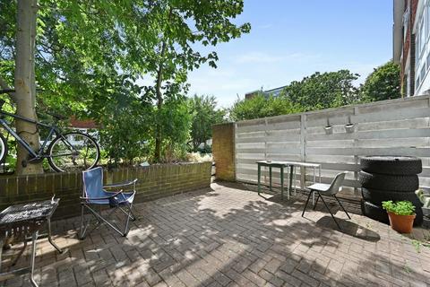 66 The Knoll, London, W13 8HY