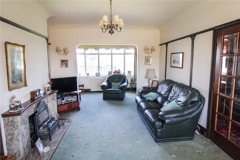 3 bedroom semi-detached house for sale, Skipton Road, Silsden, West Yorkshire, BD20