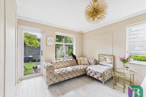 undefined, Upton Grove, Milton Keynes MK5