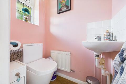 27 Dauntless Road, Burghfield Common, Reading, RG7 3NZ