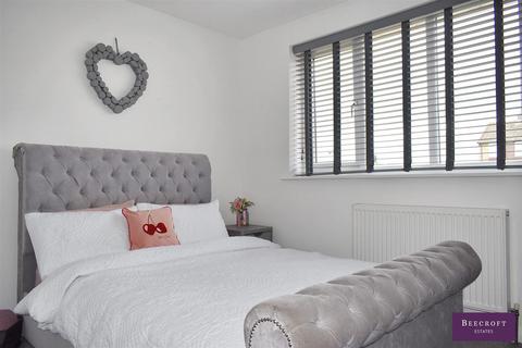 7 Brampton Crescent, Wombwell, Barnsley, S73 0SZ