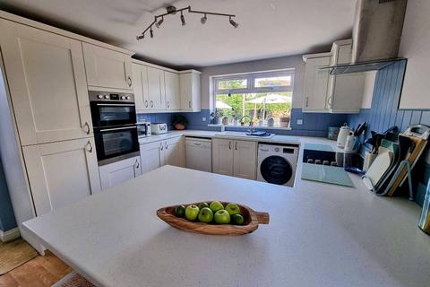 11 Mildred Road, Walton, Street, BA16 9QP