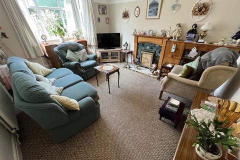 4 bedroom semi-detached house for sale, Conway Road, Colwyn Bay