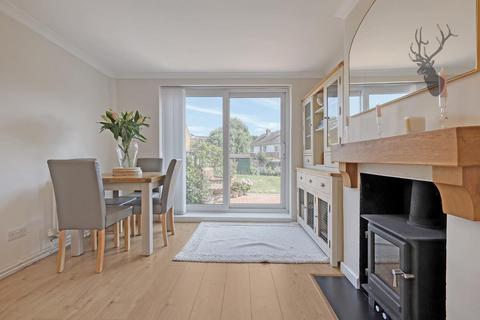 71 Beaconfield Road, Epping, CM16 5AS