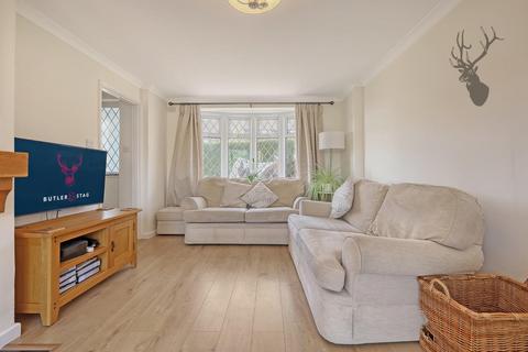 71 Beaconfield Road, Epping, CM16 5AS