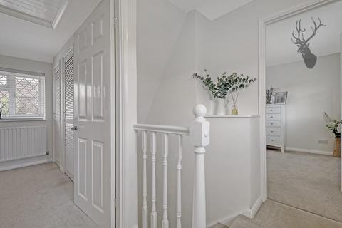 71 Beaconfield Road, Epping, CM16 5AS