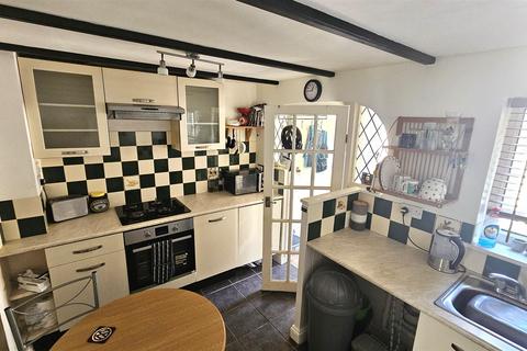 3 The Square, Bere Alston, Yelverton, PL20 7BH