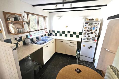 3 The Square, Bere Alston, Yelverton, PL20 7BH