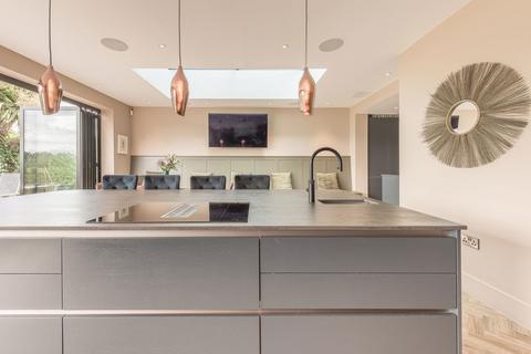 140 Blake Street, Sutton Coldfield, B74 4EU