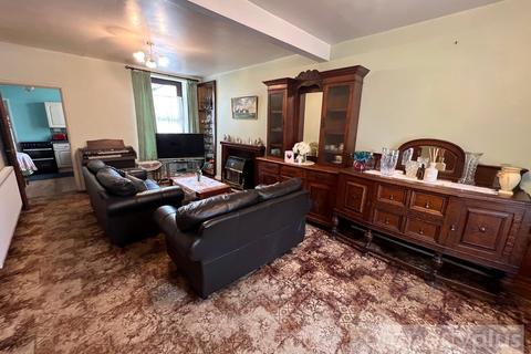 3 bedroom end of terrace house for sale, Hendre Wen Road, Treorchy, Rhondda Cynon Taff, CF42