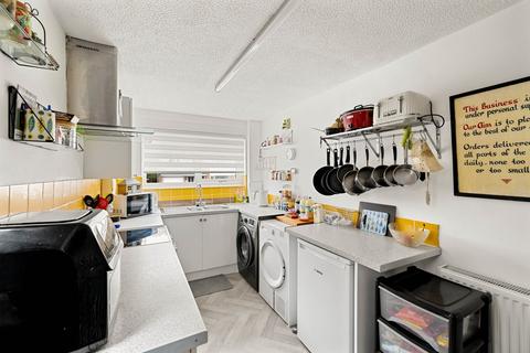 17 Beresford Road, Dover, CT17 0QS