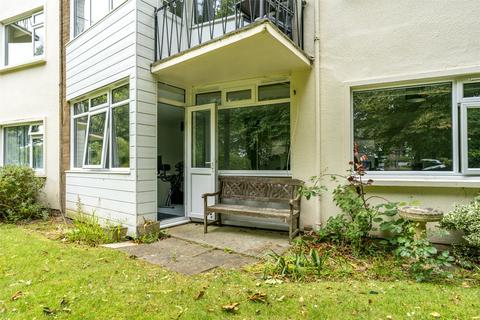 undefined, Grand Avenue, Worthing, West Sussex, BN11