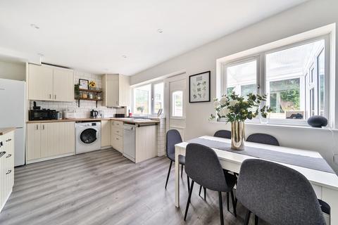3 bedroom terraced house for sale, Embsay Road, Swanwick, Hampshire, SO31