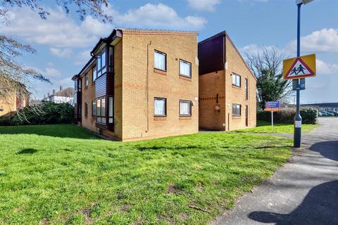 1 bedroom flat for sale, Ryde Avenue, Nuneaton CV10