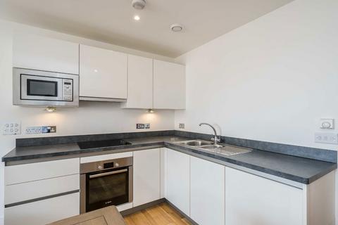 undefined, High Street, Hounslow TW3