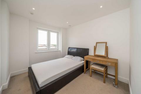 undefined, High Street, Hounslow TW3