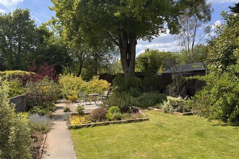 4 bedroom detached house for sale, Ammanford Road, Llandybie, Ammanford