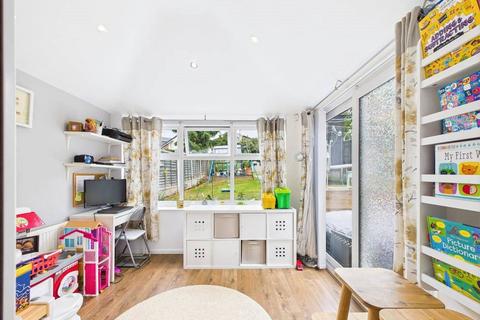 7 Ambleside Drive, Worcester, WR4 9DA